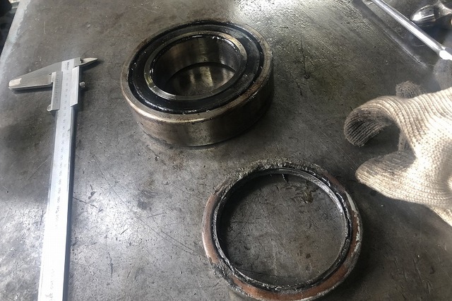 オイルシールは標準品